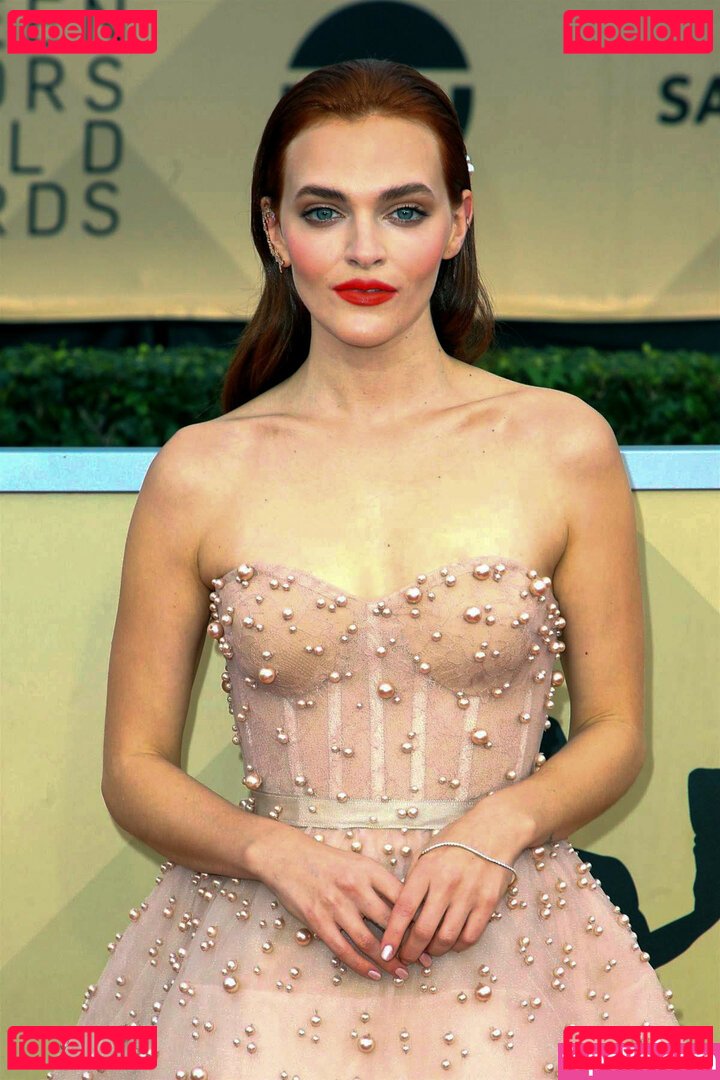Madeline Brewer Nude Onlyfans Photo 11