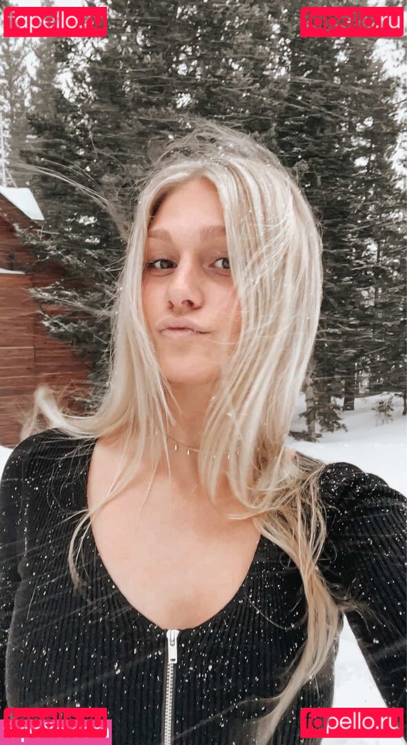 Ellie Lienemann Nude Onlyfans Photo 25