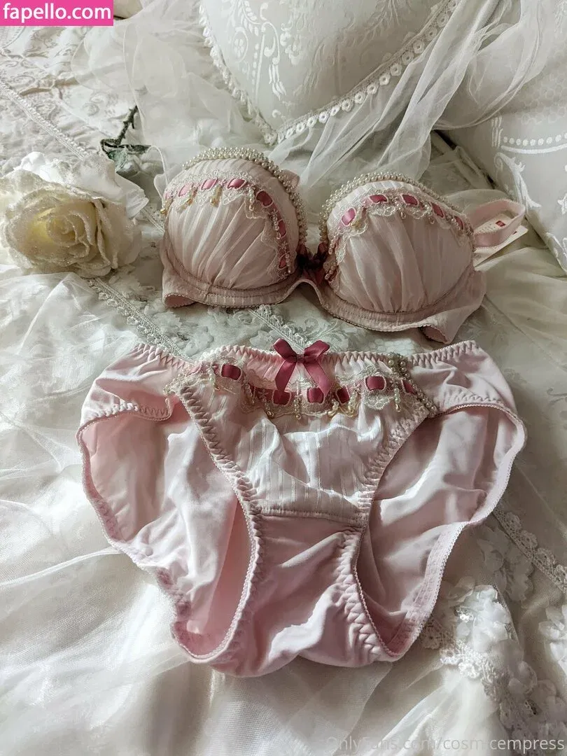 CosmicEmpress Onlyfans Photo Gallery 