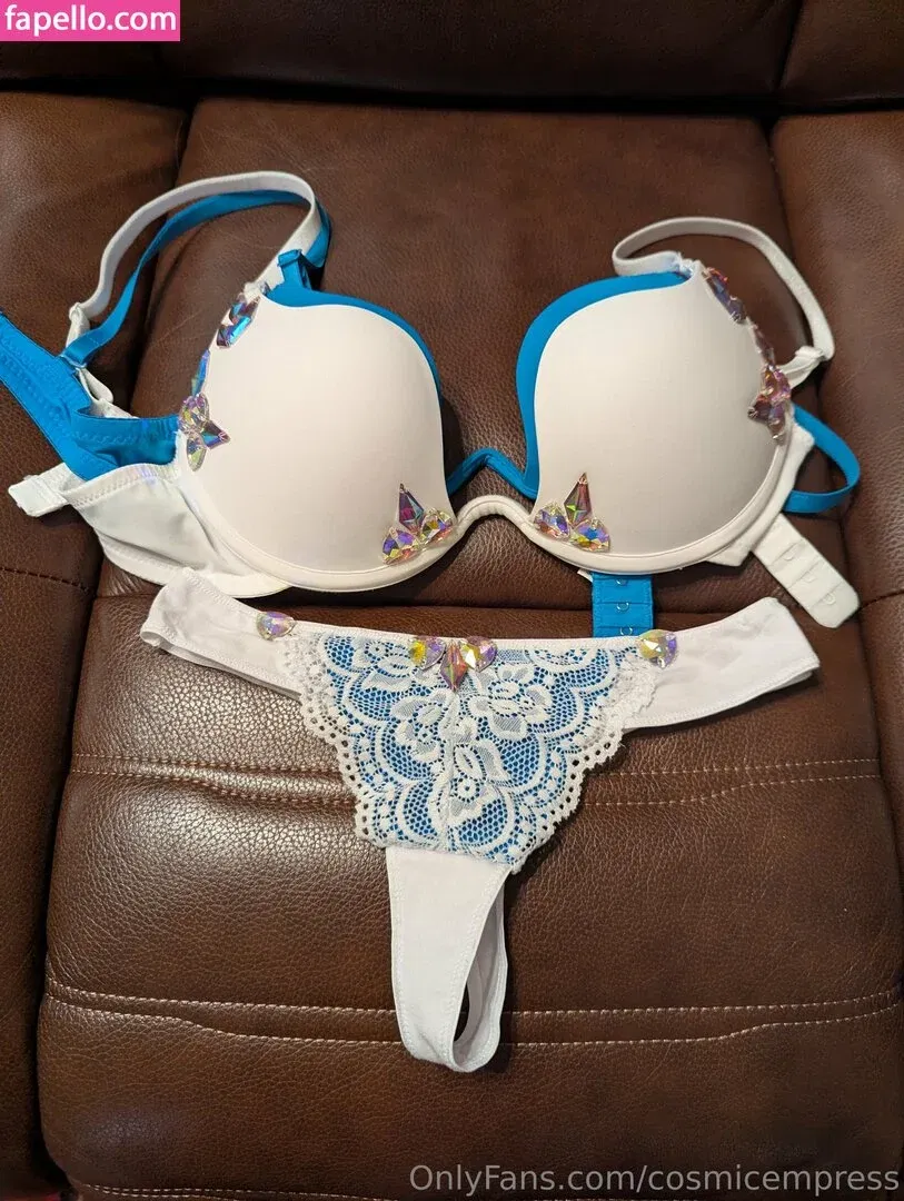 CosmicEmpress Onlyfans Photo Gallery 