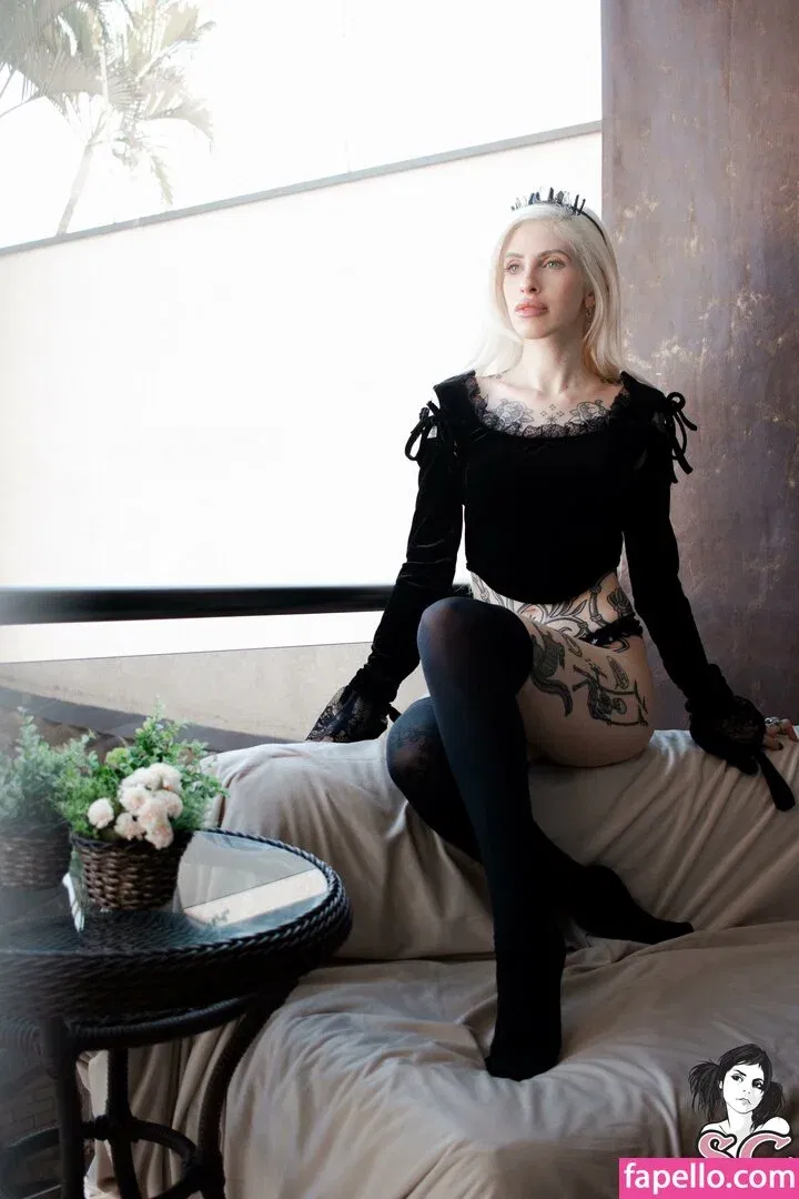 serenna Onlyfans Photo Gallery 