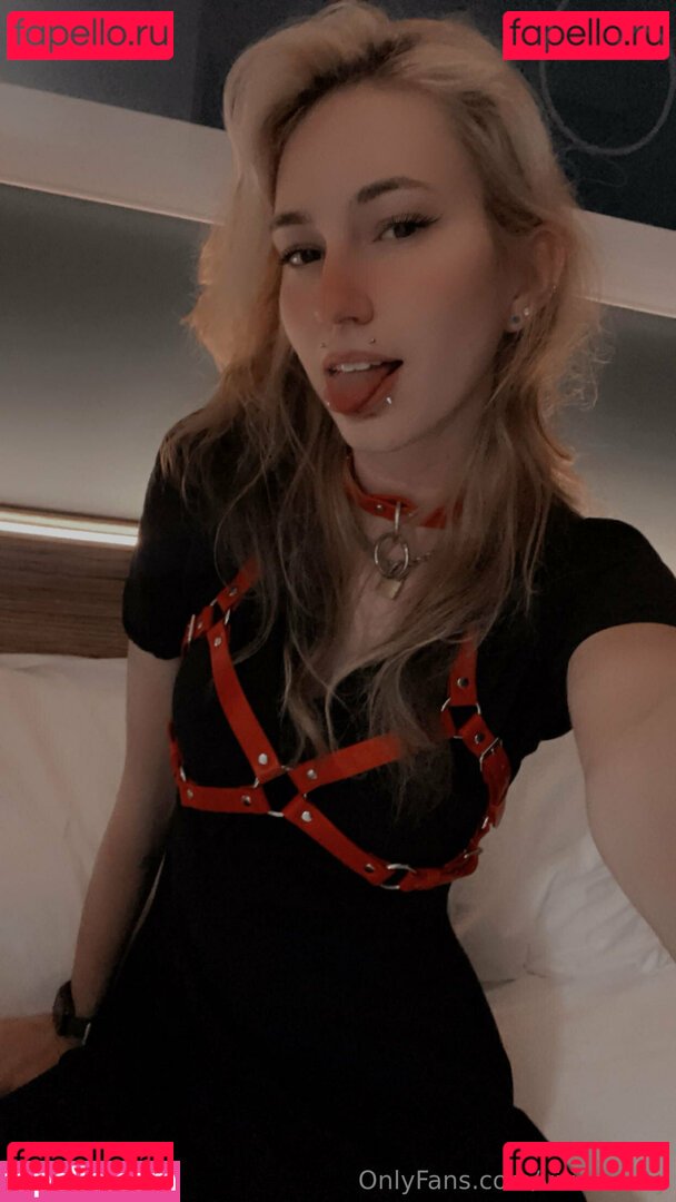 vixendeity Nude Onlyfans Photo 19