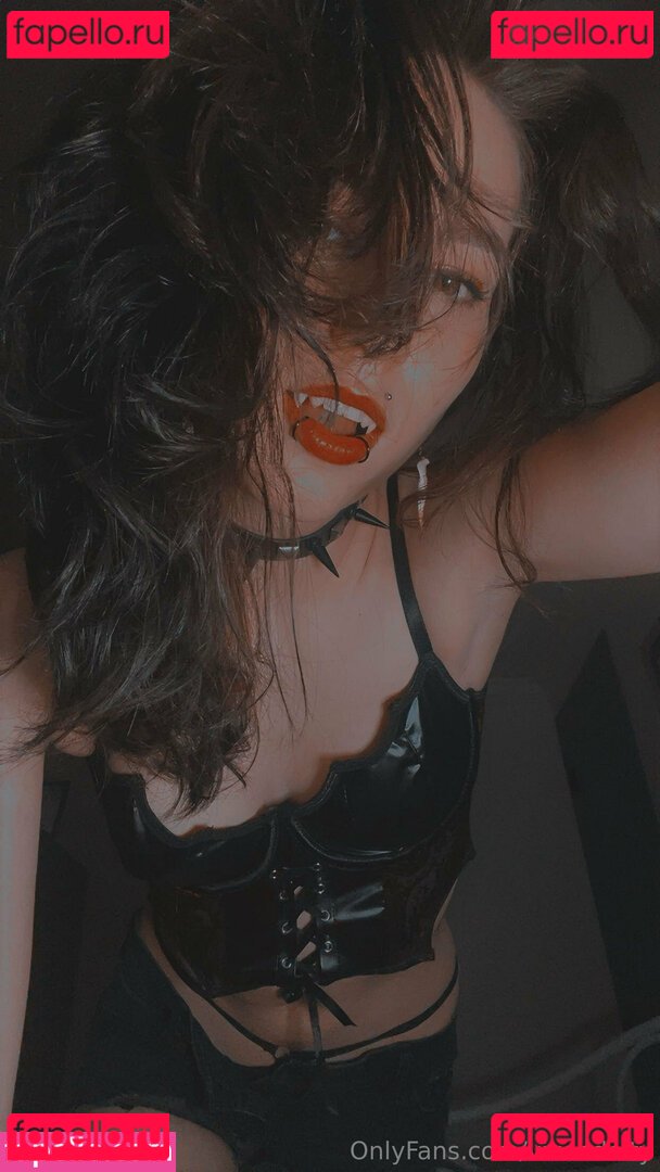 vixendeity Nude Onlyfans Photo 8