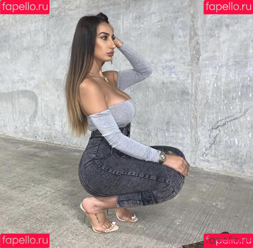 Payvand Mesbah Onlyfans Photo Gallery 