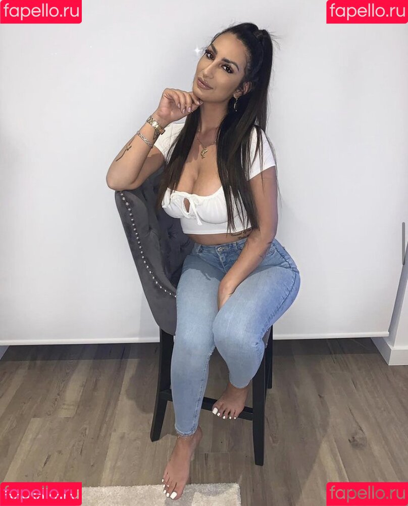 Payvand Mesbah Onlyfans Photo Gallery 