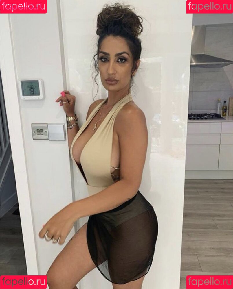 Payvand Mesbah Onlyfans Photo Gallery 