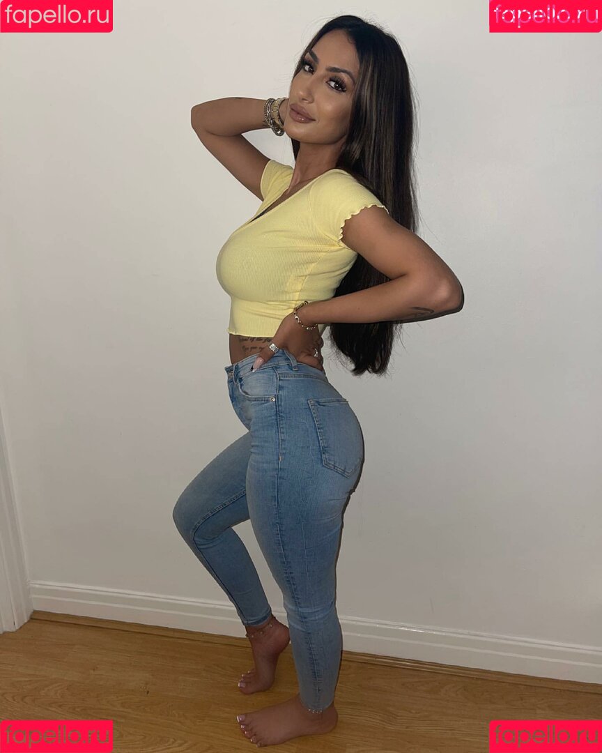 Payvand Mesbah Onlyfans Photo Gallery 