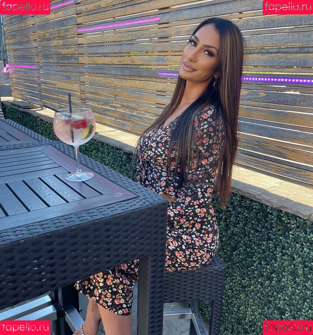 Payvand Mesbah Onlyfans Photo Gallery 