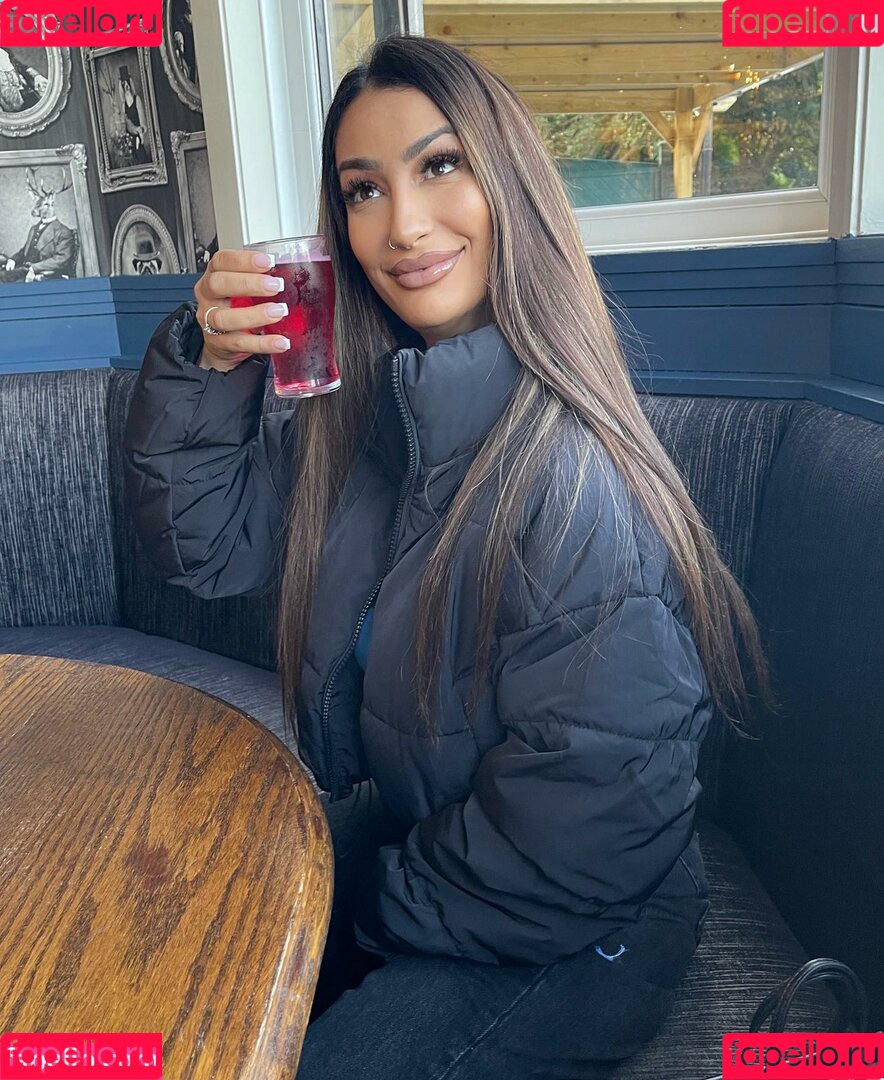 Payvand Mesbah Onlyfans Photo Gallery 