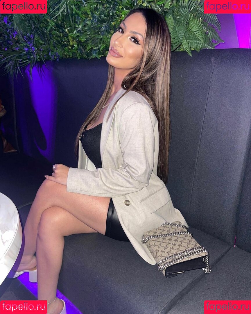 Payvand Mesbah Onlyfans Photo Gallery 