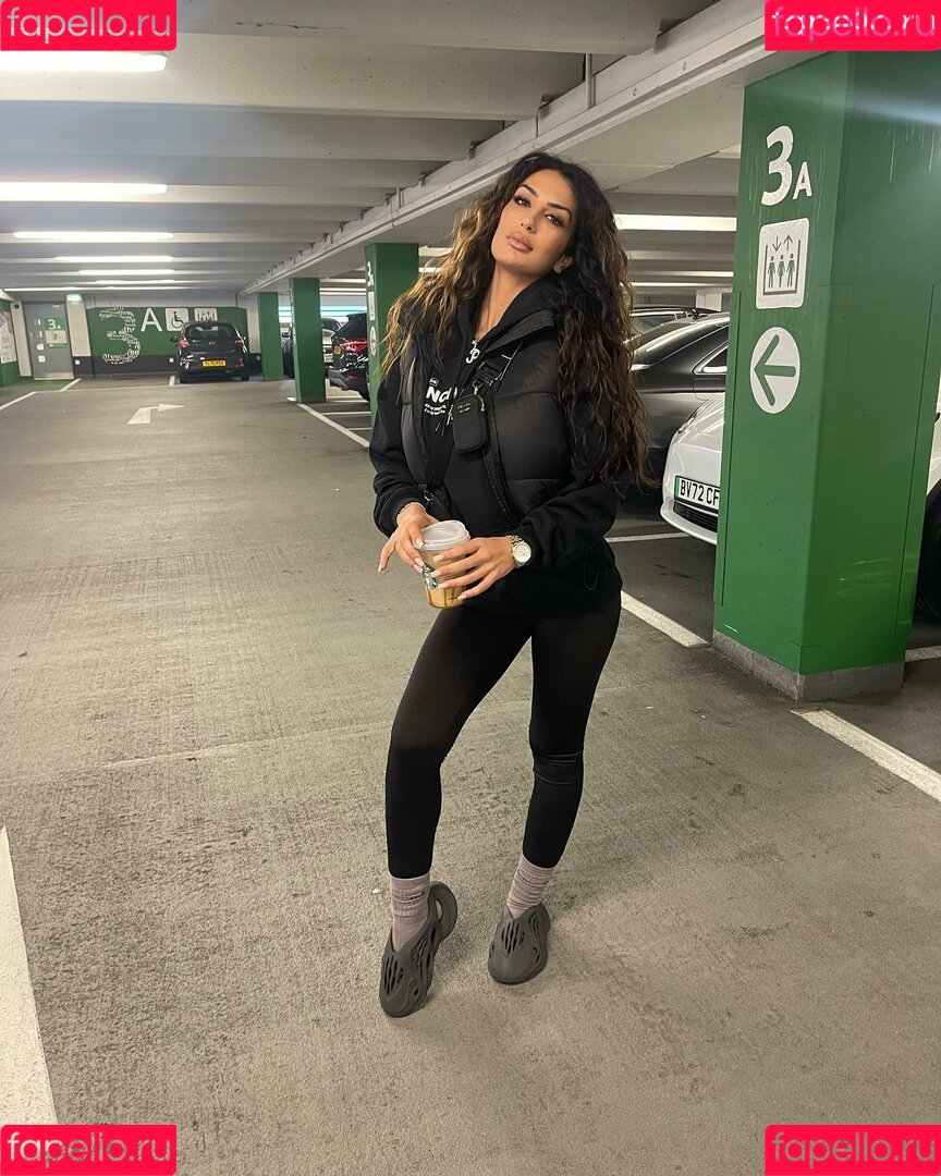 Payvand Mesbah Onlyfans Photo Gallery 