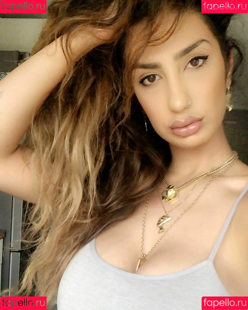 Payvand Mesbah Onlyfans Photo Gallery 