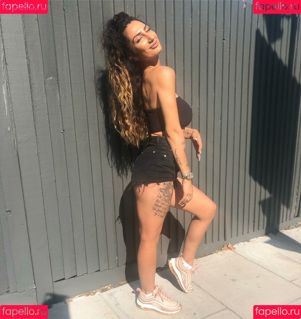 Payvand Mesbah Onlyfans Photo Gallery 