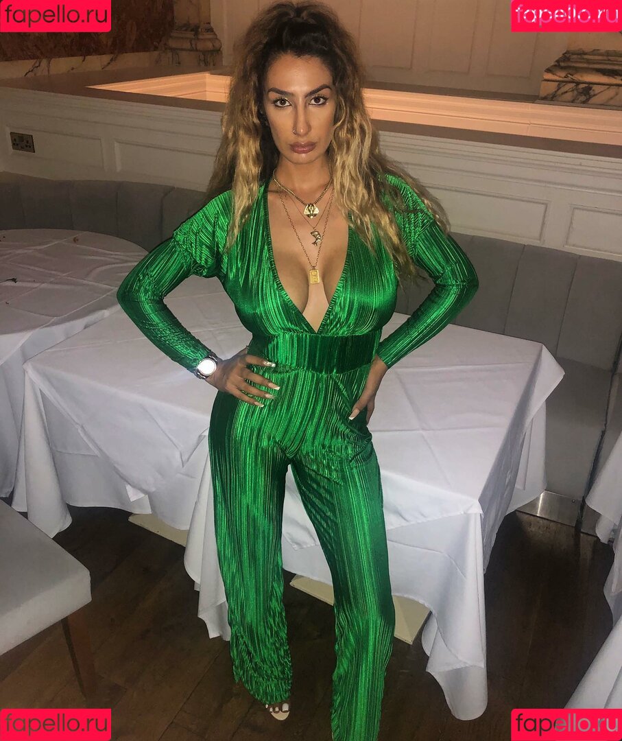 Payvand Mesbah Onlyfans Photo Gallery 