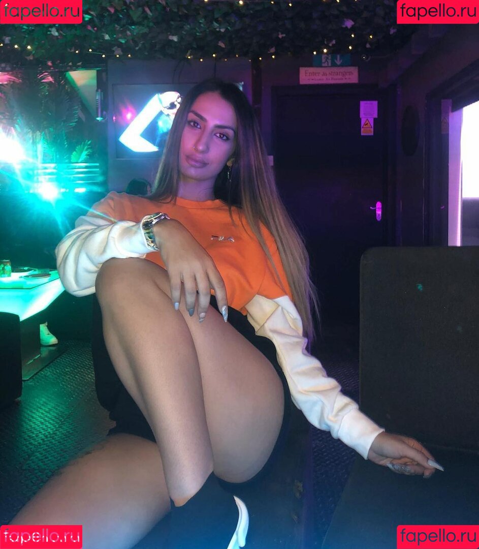 Payvand Mesbah Onlyfans Photo Gallery 