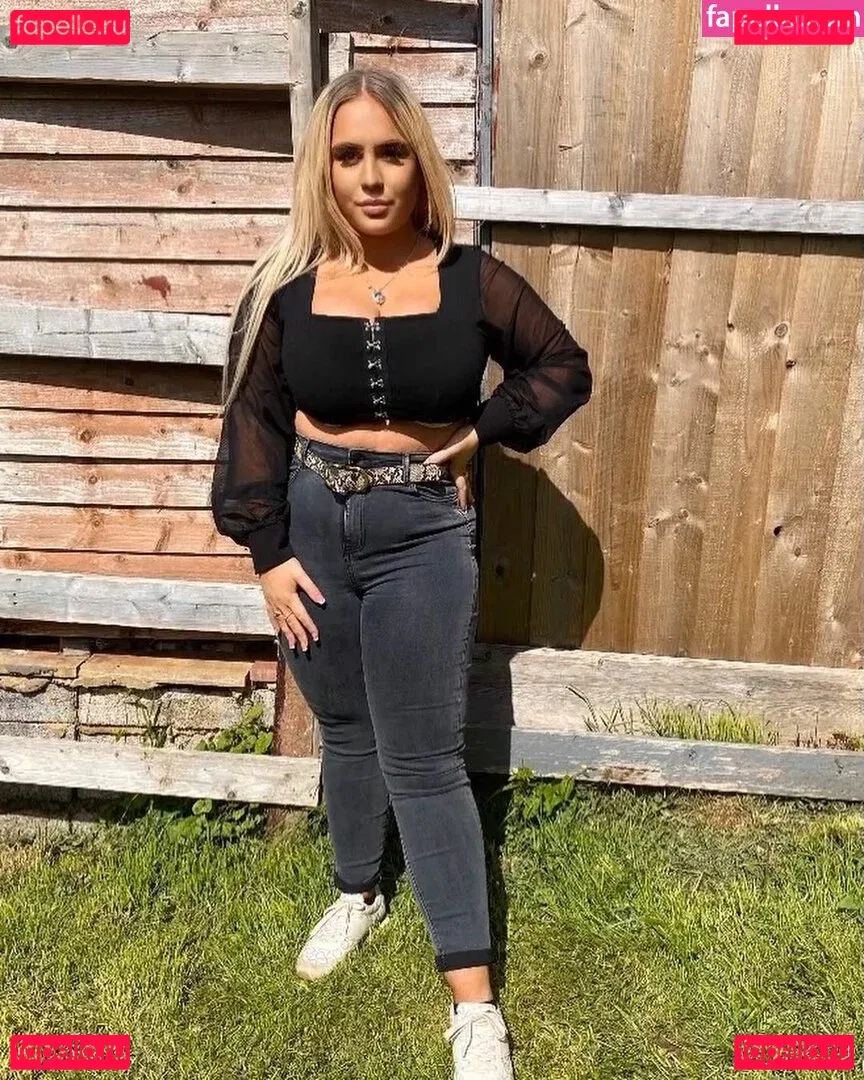 maybemollyy Onlyfans Photo Gallery 