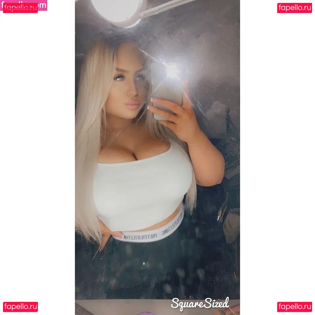 maybemollyy Onlyfans Photo Gallery 