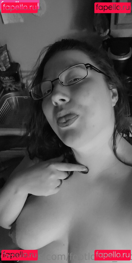 footloose_and Nude Onlyfans Photo 19