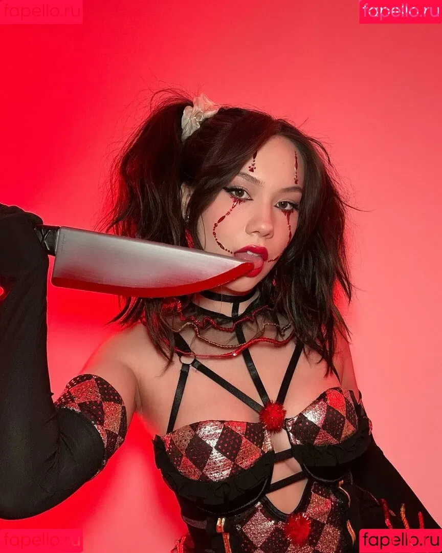 QuarterJade Onlyfans Photo Gallery 