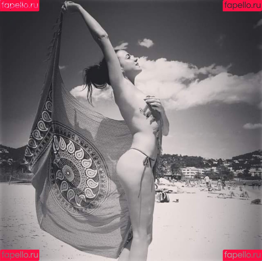 Samira Jalil Onlyfans Photo Gallery 