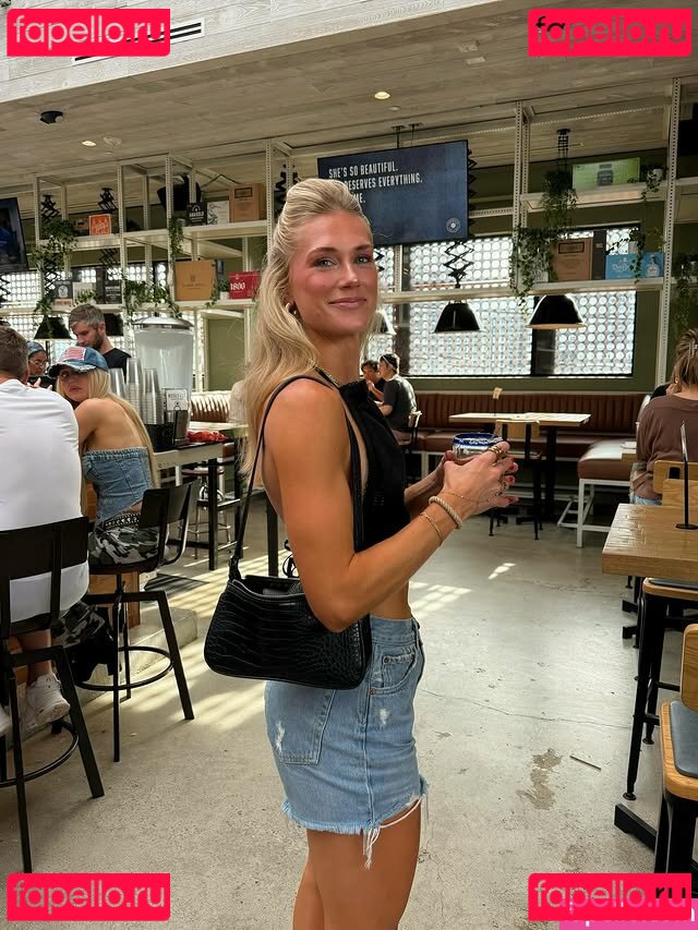 Lauren Bennett Nude Onlyfans Photo 9