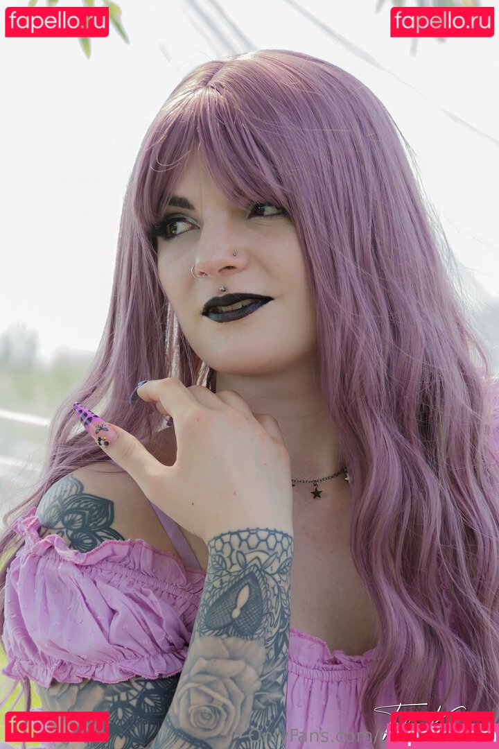gothicrose99 Nude Onlyfans Photo 9