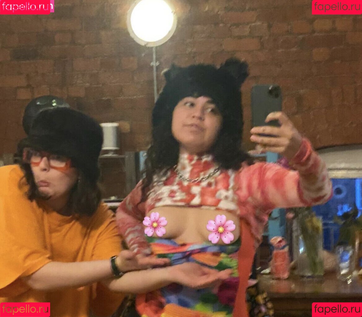 Remi Wolf Onlyfans Photo Gallery 