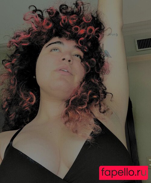 Remi Wolf Nude Onlyfans Photo 18