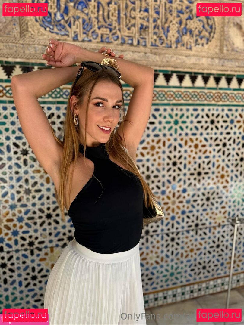 alexiscrystal Nude Onlyfans Photo 12