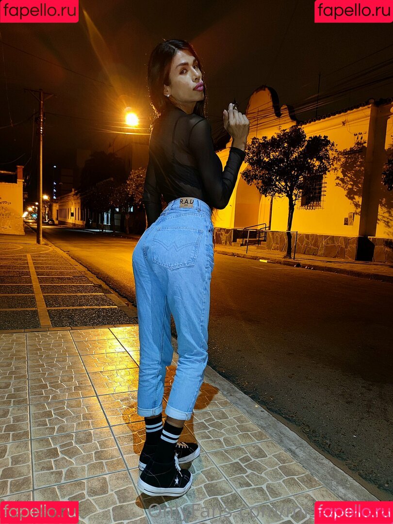 misslilithok Onlyfans Photo Gallery 