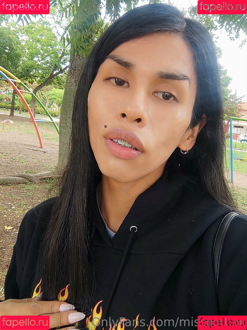 misslilithok Onlyfans Photo Gallery 