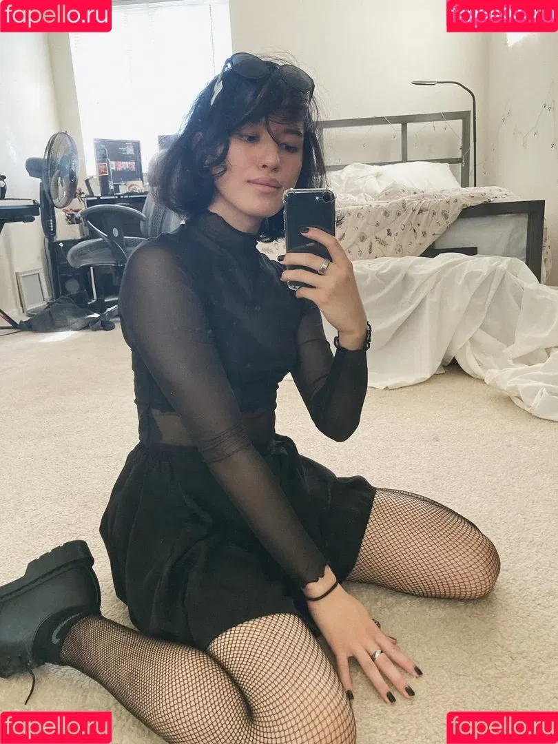 deathlooming Onlyfans Photo Gallery 