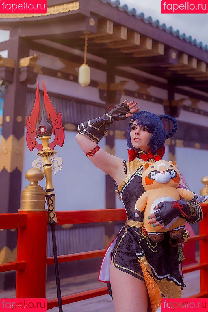 Bizarre Deer Onlyfans Photo Gallery 