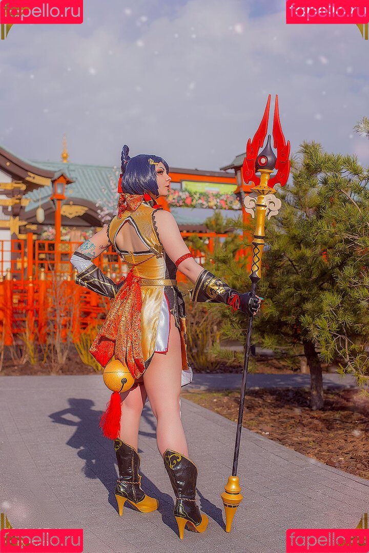 Bizarre Deer Onlyfans Photo Gallery 