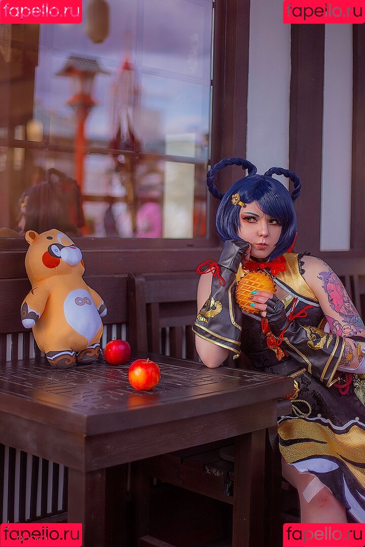 Bizarre Deer Onlyfans Photo Gallery 