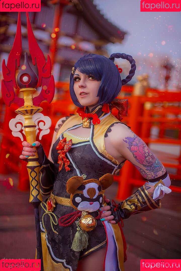 Bizarre Deer Onlyfans Photo Gallery 