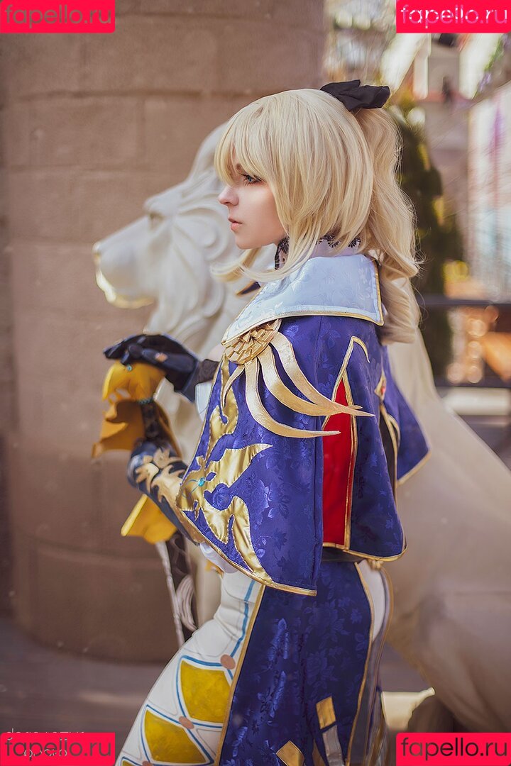 Bizarre Deer Onlyfans Photo Gallery 