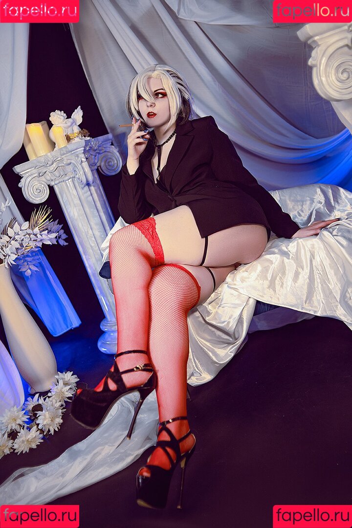 Bizarre Deer Onlyfans Photo Gallery 