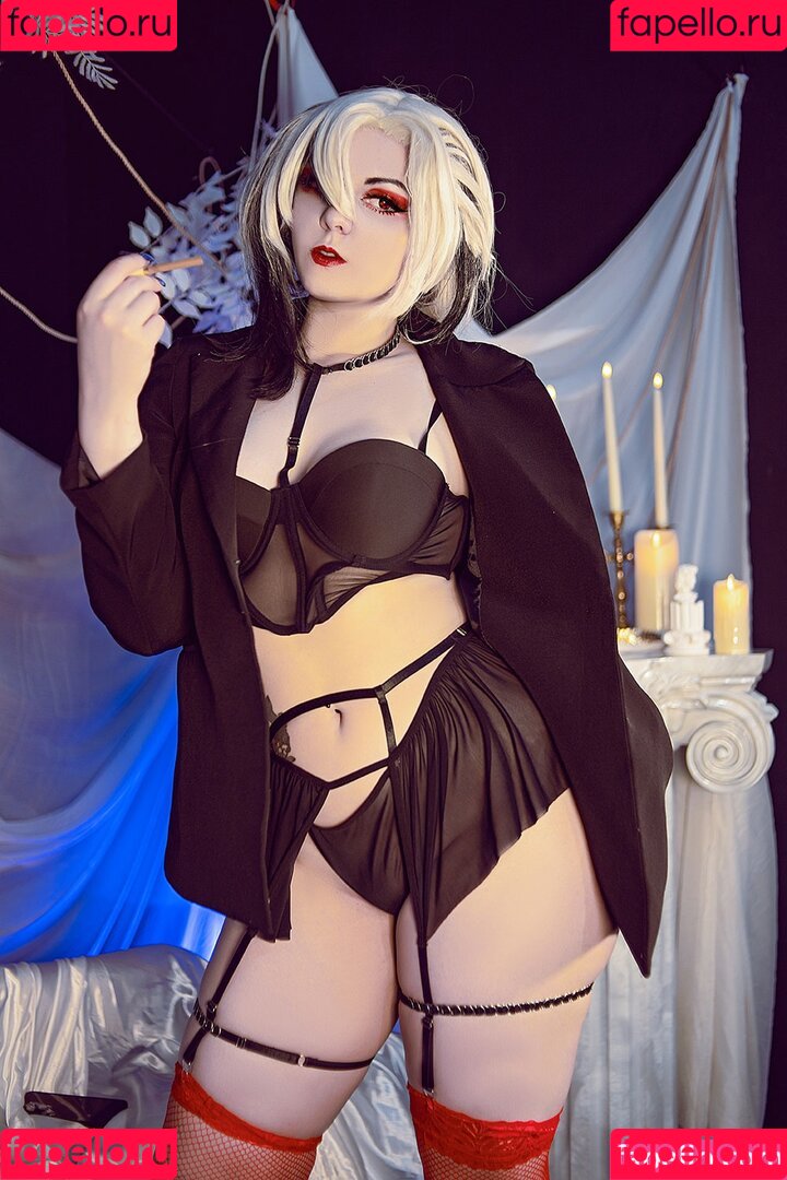 Bizarre Deer Onlyfans Photo Gallery 