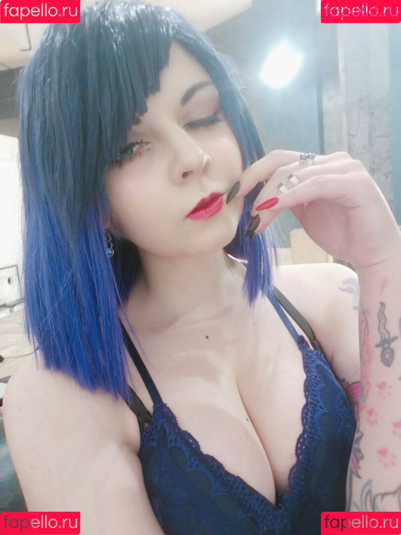 Bizarre Deer Onlyfans Photo Gallery 