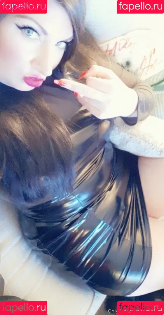 erotiqued Onlyfans Photo Gallery 