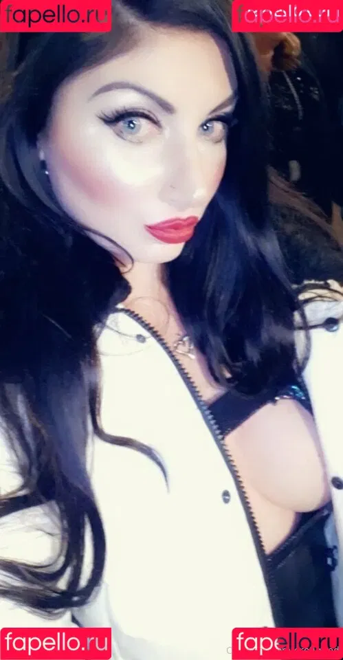 erotiqued Onlyfans Photo Gallery 