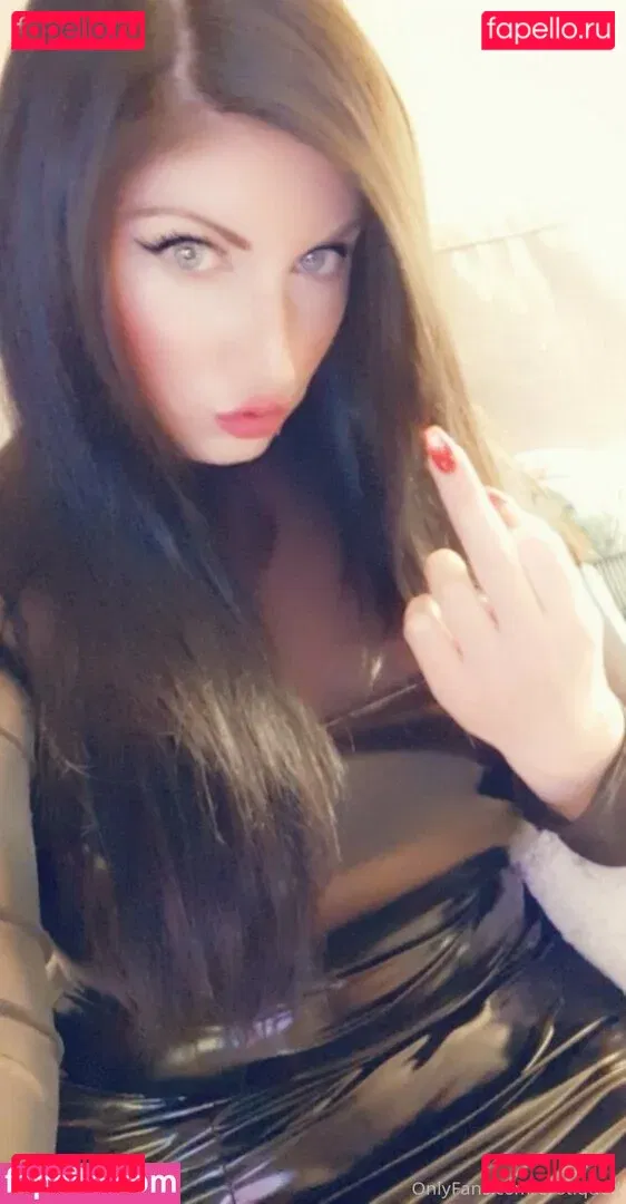 erotiqued Onlyfans Photo Gallery 