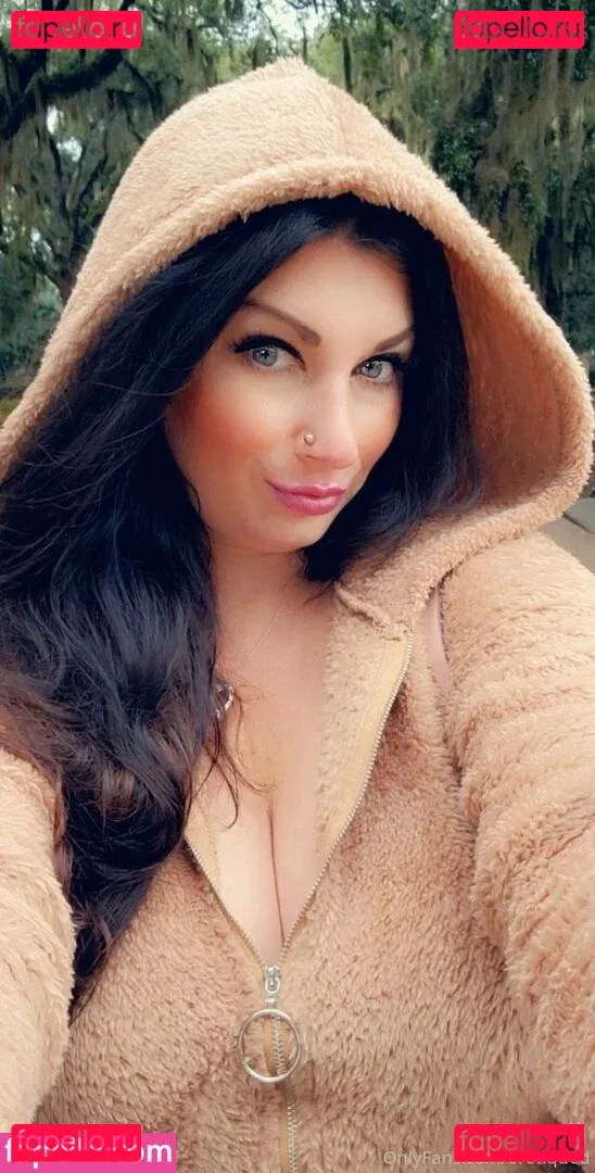 erotiqued Onlyfans Photo Gallery 