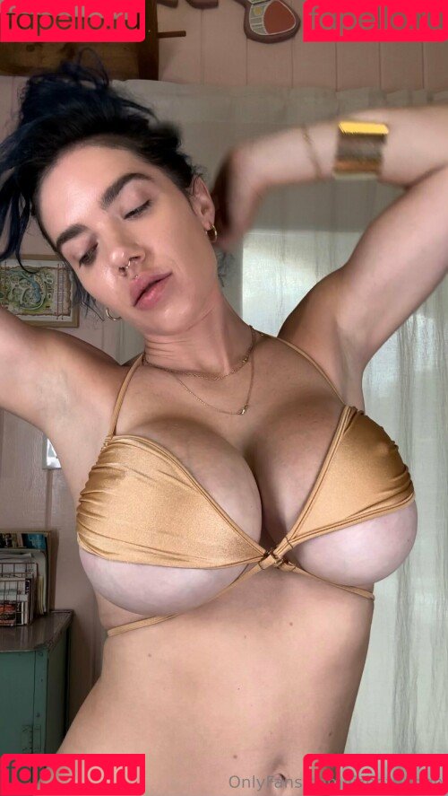 Lizbeth Eden Onlyfans Photo Gallery 