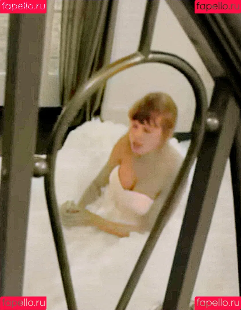 Taylor Swift Onlyfans Photo Gallery 