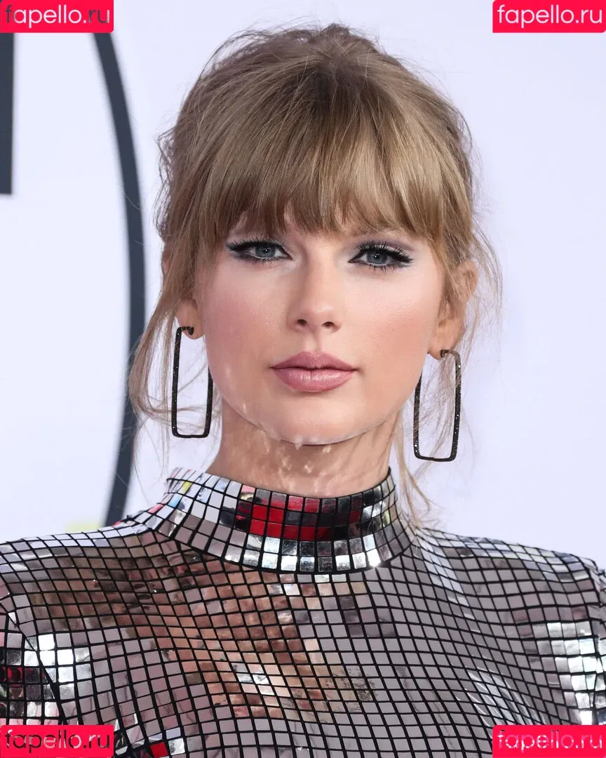 Taylor Swift Onlyfans Photo Gallery 