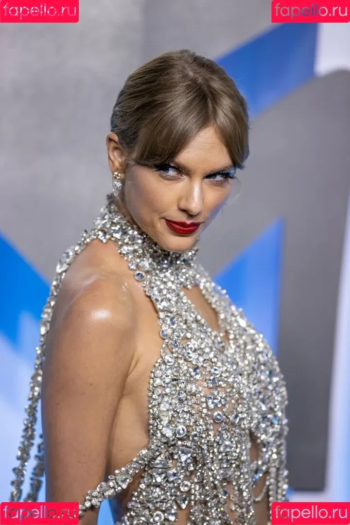 Taylor Swift Onlyfans Photo Gallery 