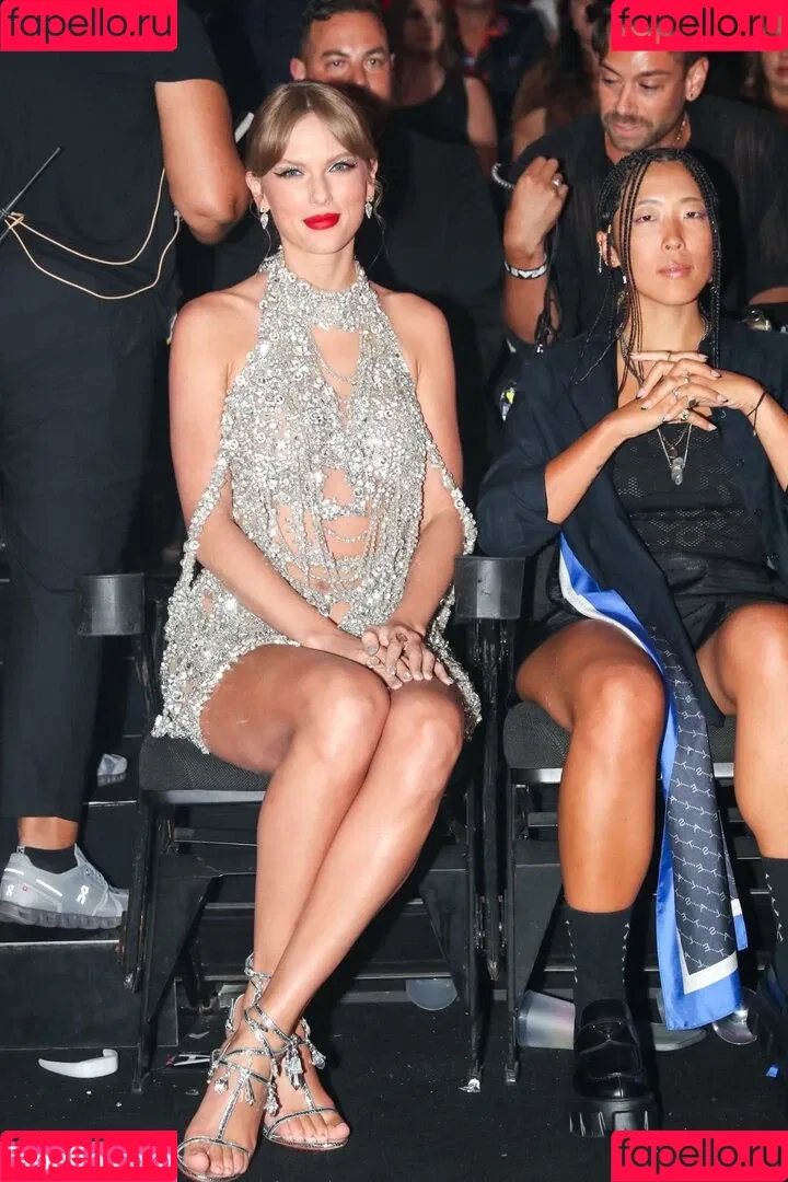 Taylor Swift Onlyfans Photo Gallery 