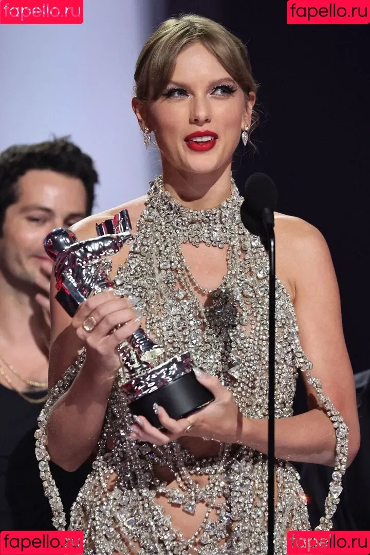 Taylor Swift Onlyfans Photo Gallery 